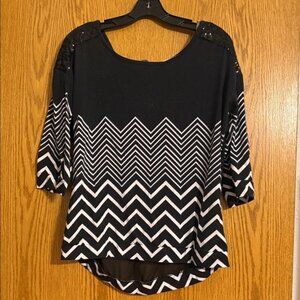 Vanity Black and White Zigzag Blouse